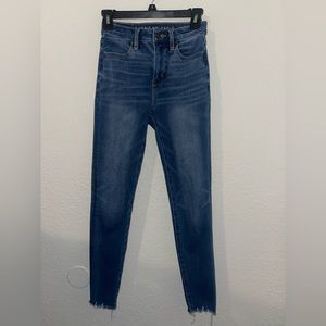 American Eagle High Waisted Jeans!